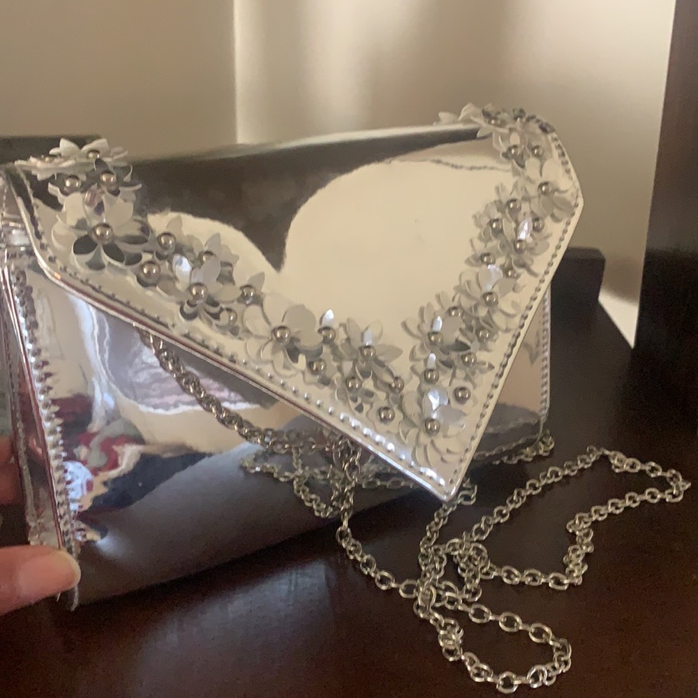 Mirror Clutch